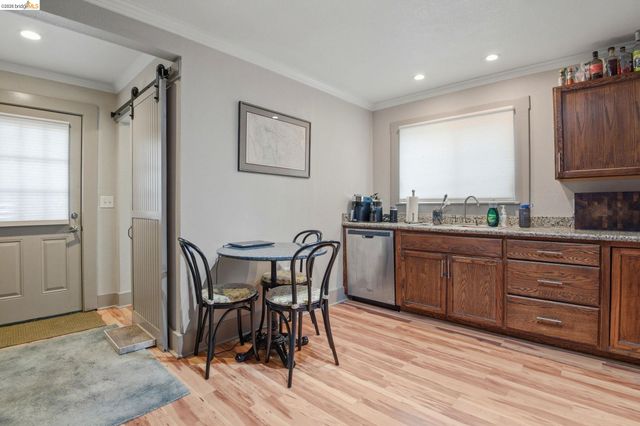 2155 Chestnut St, Livermore, CA 94551