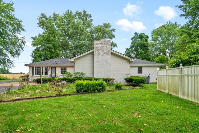 3086 Highway 76, Adams, TN 37010