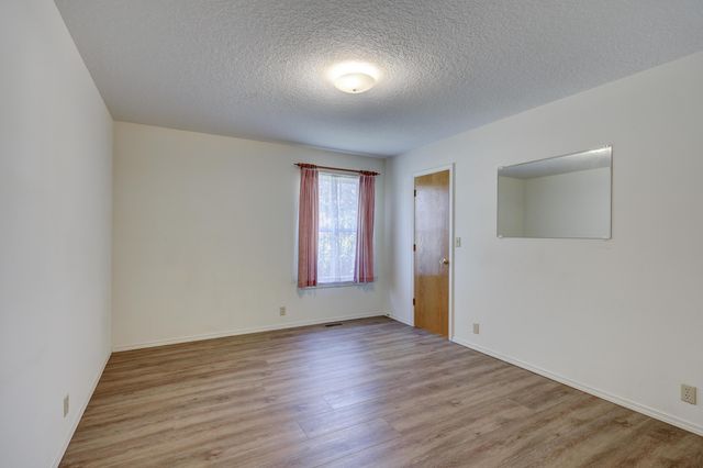 1411 Gold Stream Drive, Webb City, MO 64870