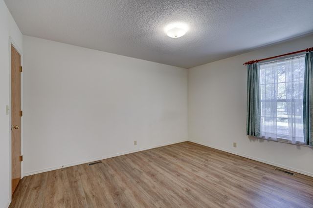 1411 Gold Stream Drive, Webb City, MO 64870