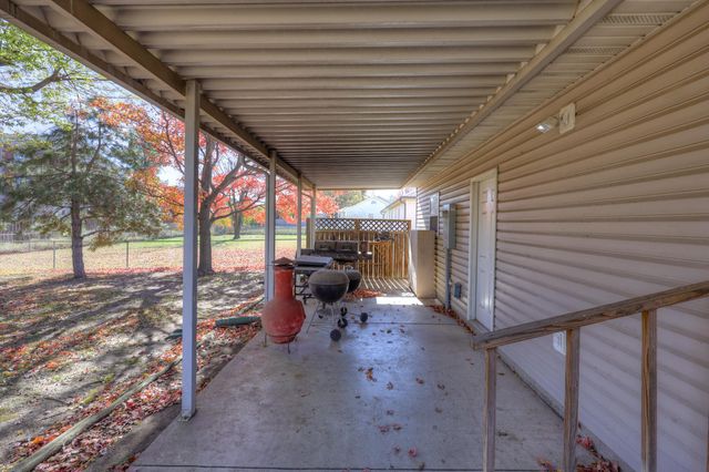 1411 Gold Stream Drive, Webb City, MO 64870