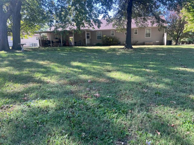 1411 Gold Stream Drive, Webb City, MO 64870