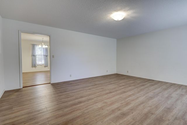 1411 Gold Stream Drive, Webb City, MO 64870