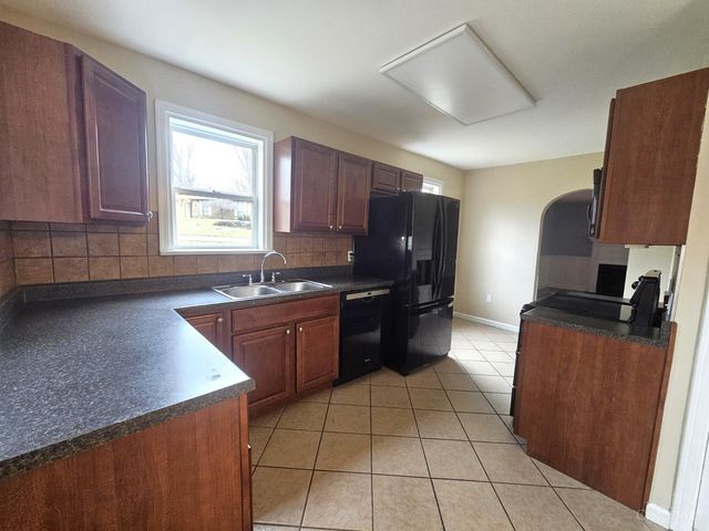 9103 Zoellner Road, Colerain Twp, OH 45251