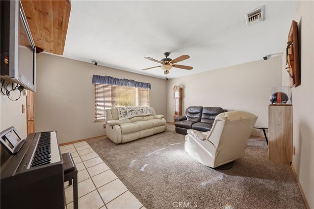 100 Amber Court, Redlands, CA 92374