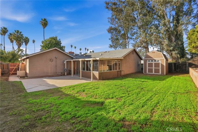 100 Amber Court, Redlands, CA 92374