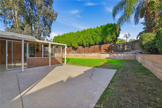 100 Amber Court, Redlands, CA 92374