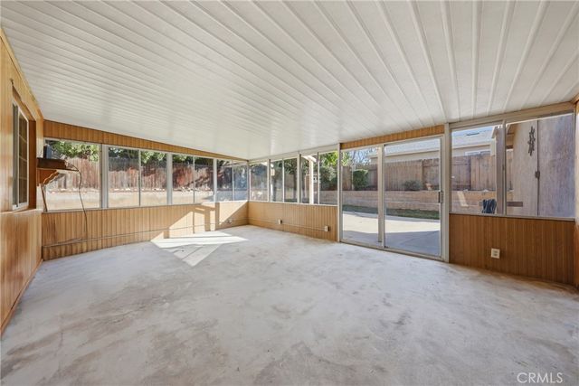 100 Amber Court, Redlands, CA 92374