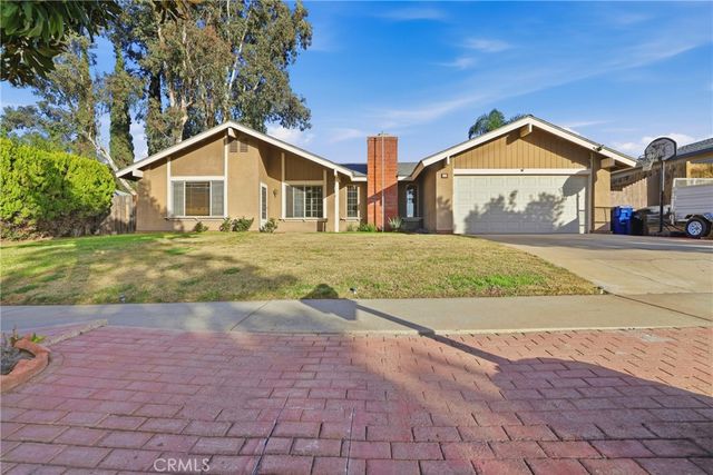 100 Amber Court, Redlands, CA 92374