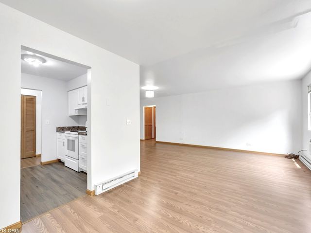 1156 Osterman Avenue B, Deerfield, IL 60015