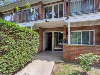1156 Osterman Avenue B, Deerfield, IL 60015