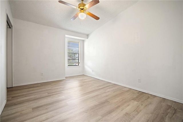 6040 Grelot Road 204, Mobile, AL 36609