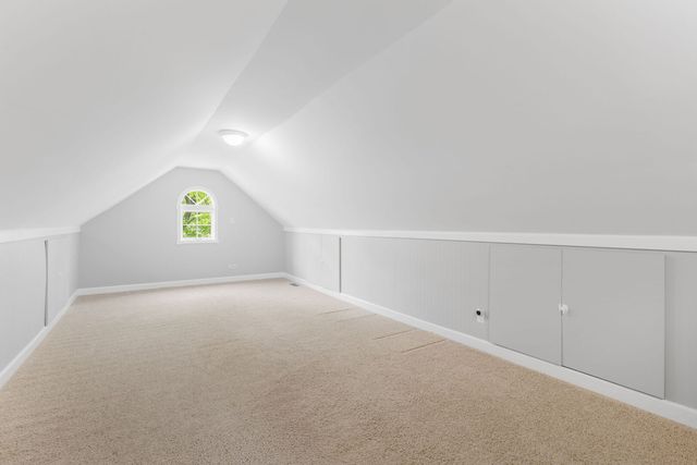 1520 Telegraph Road, Lake Forest, IL 60045