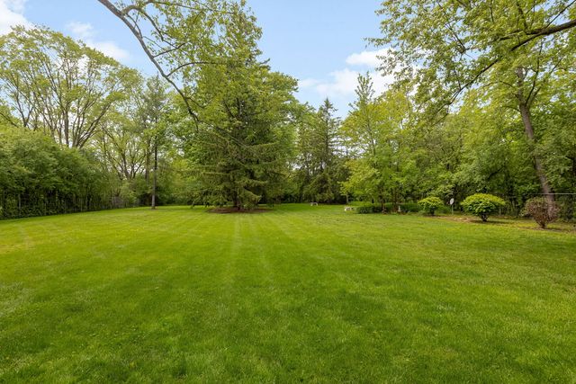 1520 Telegraph Road, Lake Forest, IL 60045