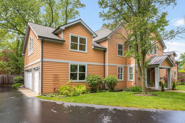 1520 Telegraph Road, Lake Forest, IL 60045