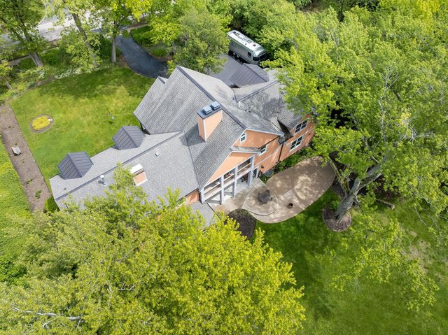 1520 Telegraph Road, Lake Forest, IL 60045