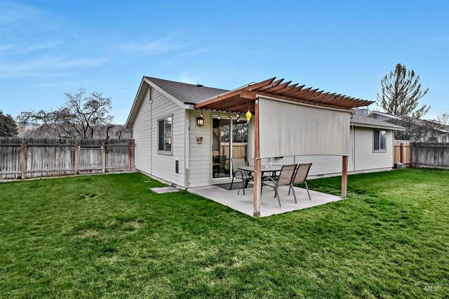 6895 N Amesbury Way, Boise, ID 83714