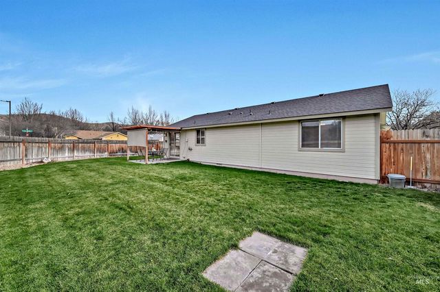 6895 N Amesbury Way, Boise, ID 83714