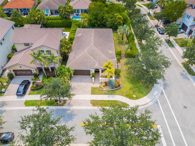 8361 NW 120th Way, Parkland, FL 33076