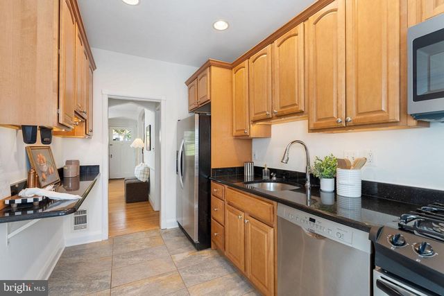 19 DUNKIRK RD, Baltimore, MD 21212