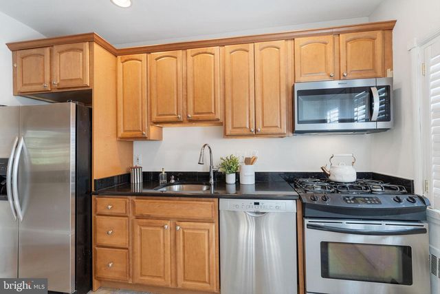 19 DUNKIRK RD, Baltimore, MD 21212