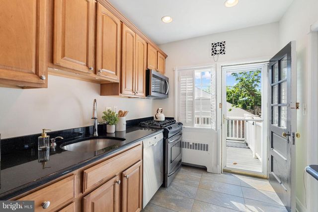 19 DUNKIRK RD, Baltimore, MD 21212
