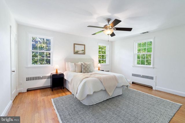 19 DUNKIRK RD, Baltimore, MD 21212