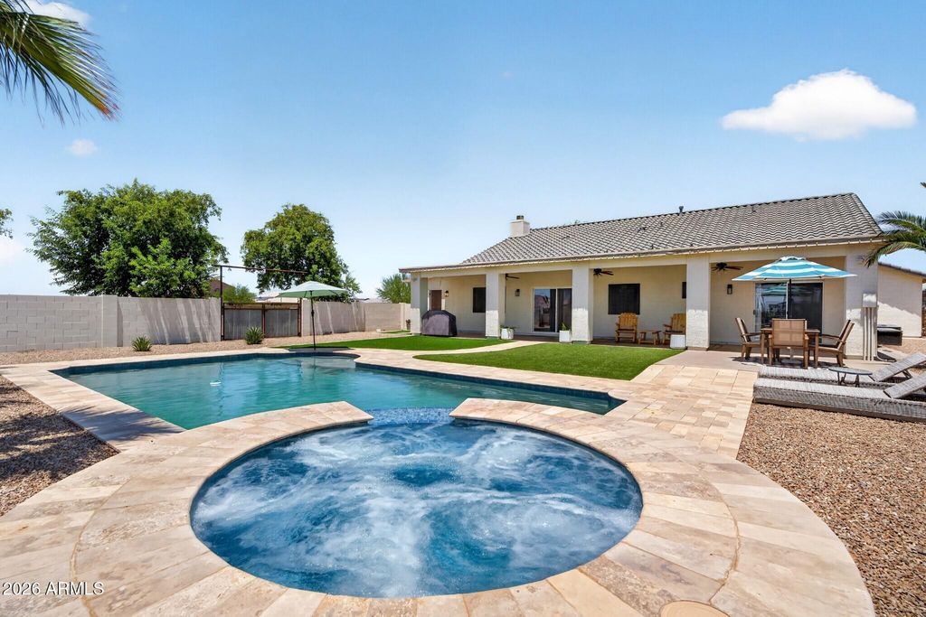 10529 W BEL AIR Circle, Casa Grande, AZ 85194 — photo 5