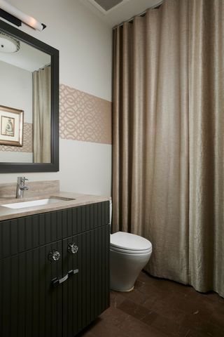 1305 W Diversey Parkway 2, Chicago, IL 60614