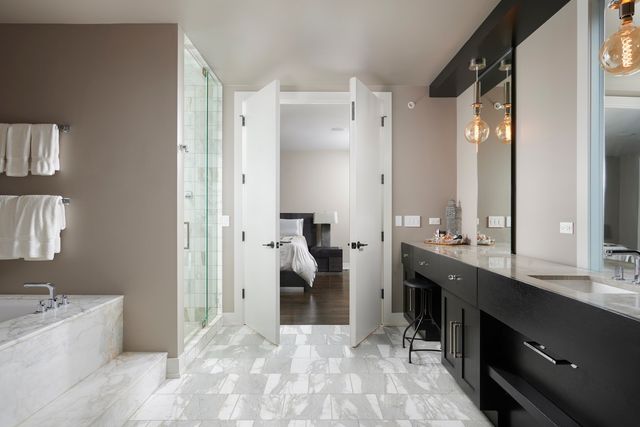 1305 W Diversey Parkway 2, Chicago, IL 60614