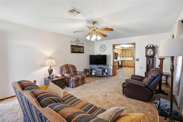 324 W 4th Street, Hobart, OK 73651