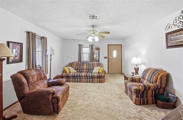 324 W 4th Street, Hobart, OK 73651