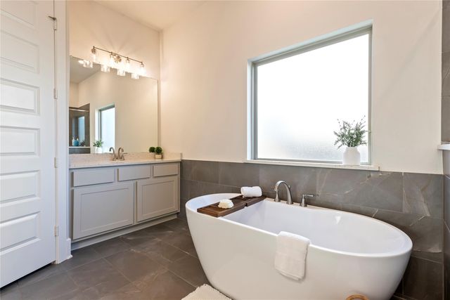 6034 Lake Bridge Lane, Manvel, TX 77578