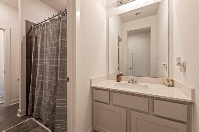 6034 Lake Bridge Lane, Manvel, TX 77578