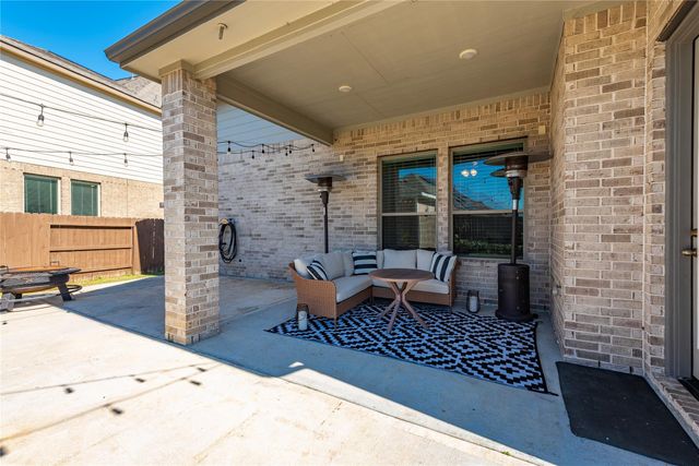 6034 Lake Bridge Lane, Manvel, TX 77578