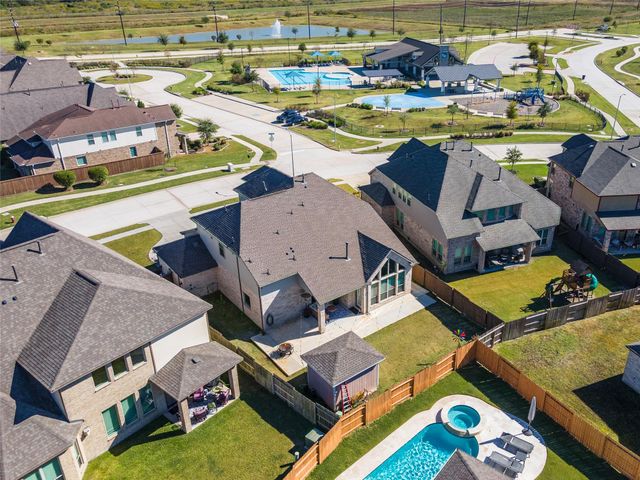 6034 Lake Bridge Lane, Manvel, TX 77578