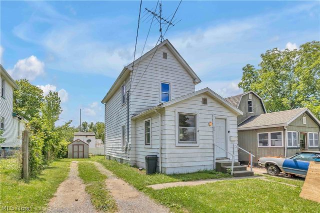 315 Plymouth Avenue, Girard, OH 44420
