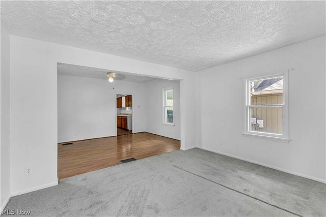 315 Plymouth Avenue, Girard, OH 44420
