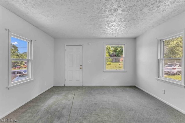 315 Plymouth Avenue, Girard, OH 44420