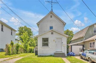 315 Plymouth Avenue, Girard, OH 44420