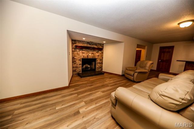 6320 Sworm Lane, Edwardsville, IL 62025