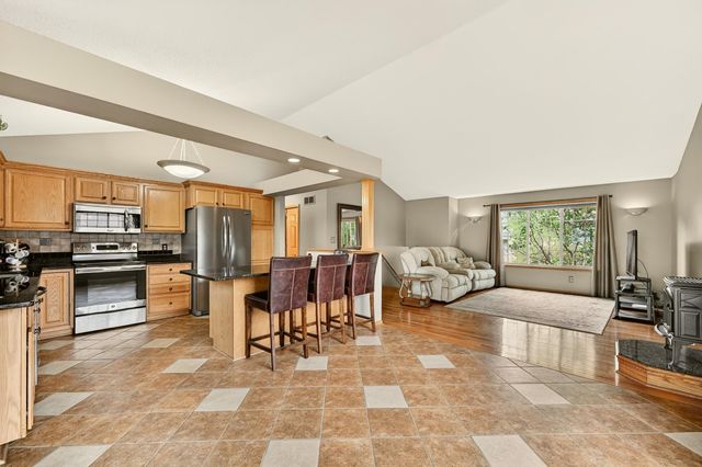 2516 Colleen Lane NE, Rochester, MN 55906