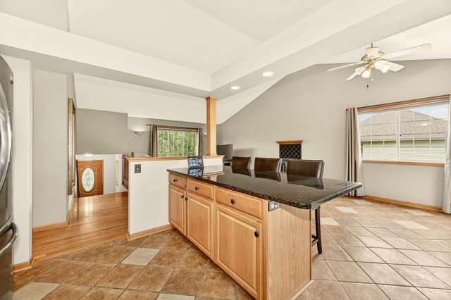 2516 Colleen Lane NE, Rochester, MN 55906