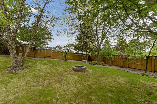 2516 Colleen Lane NE, Rochester, MN 55906