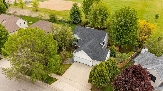 2516 Colleen Lane NE, Rochester, MN 55906