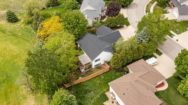 2516 Colleen Lane NE, Rochester, MN 55906