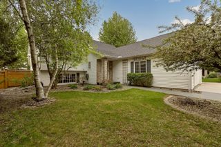 2516 Colleen Lane NE, Rochester, MN 55906