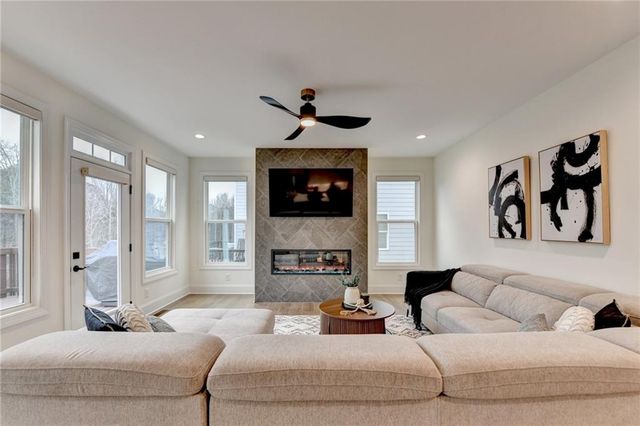 134 Spaulding Lane, Woodstock, GA 30188
