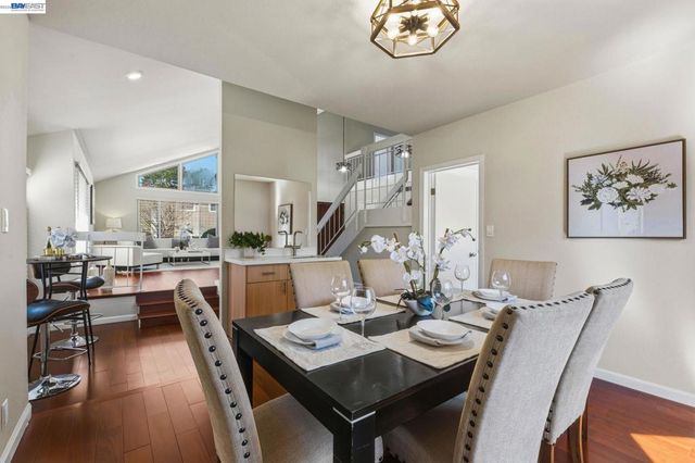 330 Tampa Ct, Foster City, CA 94404