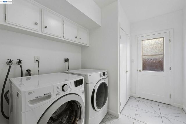 330 Tampa Ct, Foster City, CA 94404